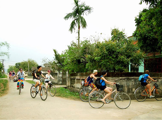 Cycling tour to Tam Coc - Thai Vi - Bich Dong - Mua Cave